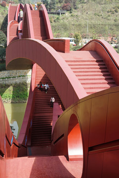 中國結(jié)步行橋