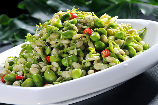 茉莉花拌毛豆