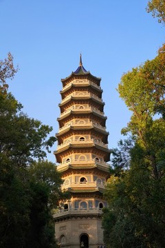 靈谷塔