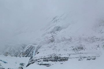 云中雪峰