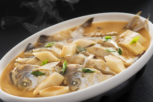 家燒東海中鯧魚