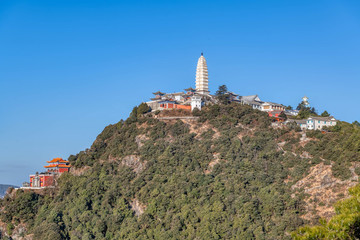 雞足山