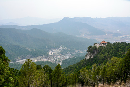 靈巖寺