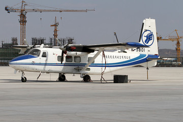 飛龍航空運(yùn)12飛機(jī)