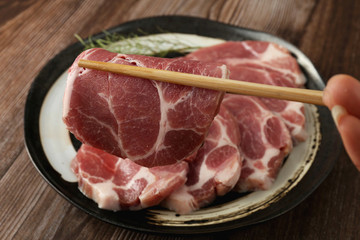 五花肉塊