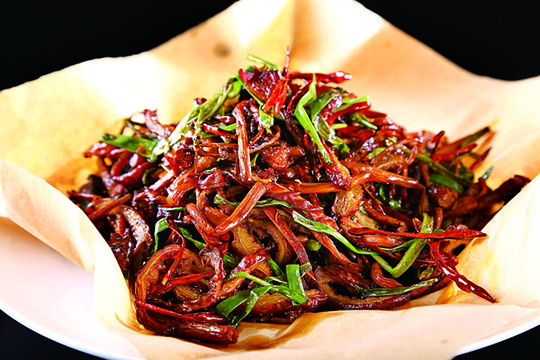 茶樹菇炒肥腸