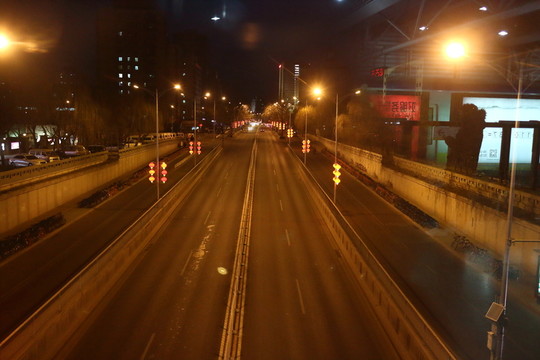道路夜景