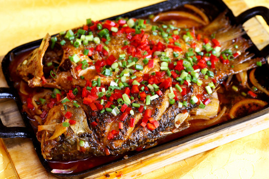鐵板鯽魚