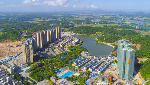 東湖
