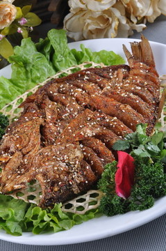 烤鱸魚(yú)