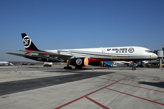 順豐航空貨運(yùn)飛機(jī)