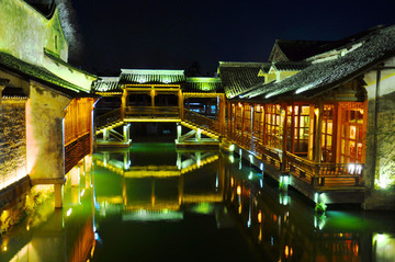 廊橋夜色