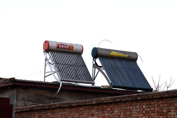太陽能熱水器