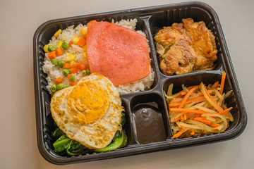 快餐外賣雞扒飯