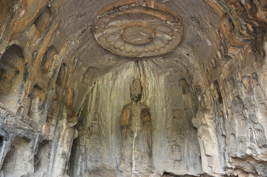 洛陽(yáng)龍門(mén)石窟蓮花洞