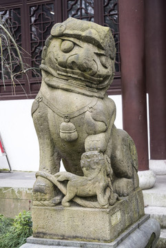 石獅子