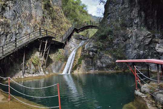三峽奇潭風(fēng)景區(qū)