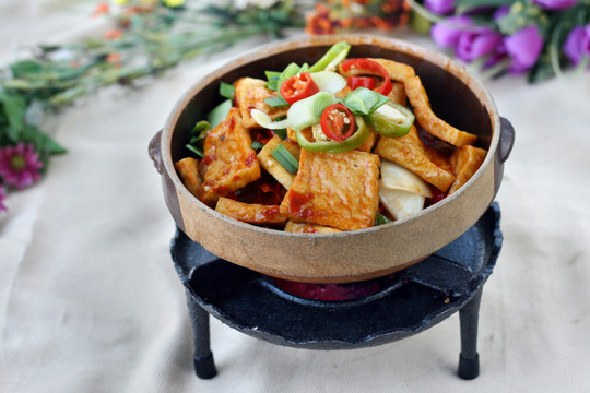 農(nóng)家豆腐煲