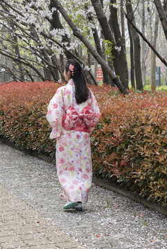 和服少女