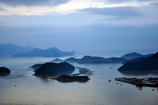 海島清晨