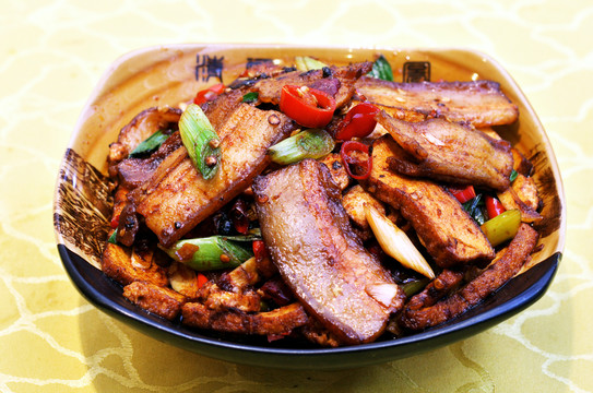 回鍋肉炒香干