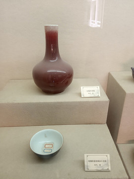 文物花瓶