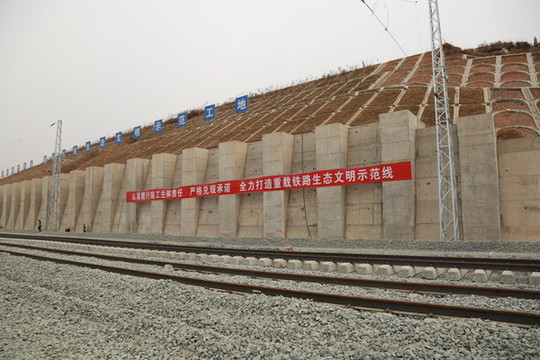 蒙華鐵路施工現(xiàn)場(chǎng)