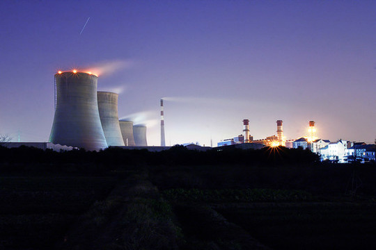 電廠煙囪