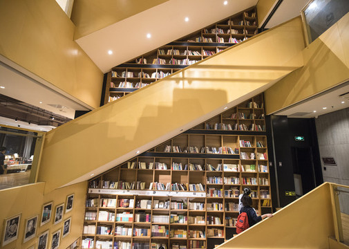新潮書店內(nèi)部空間