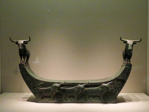 青銅枕