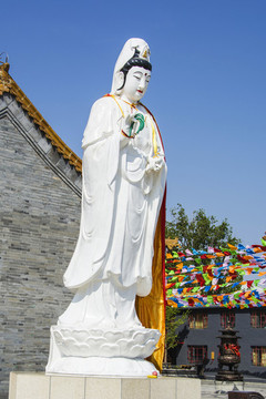 鞍山靈山寺觀音菩薩雕像