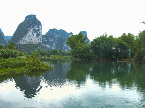 小溪流水