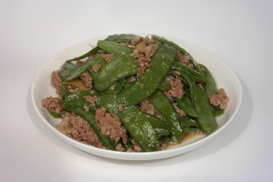 肉末炒荷蘭豆