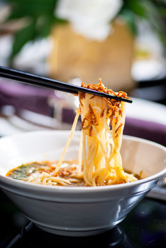 酸辣面