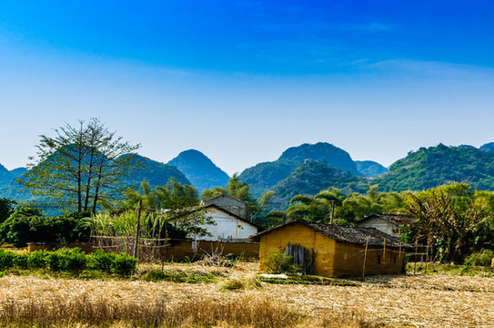 山景田園風(fēng)光