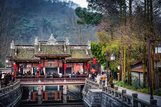 街子古鎮(zhèn)廊橋