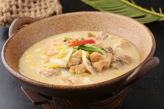 砂鍋小酥雞