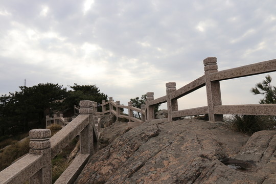 爬山