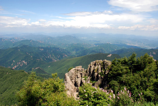 興隆霧靈山