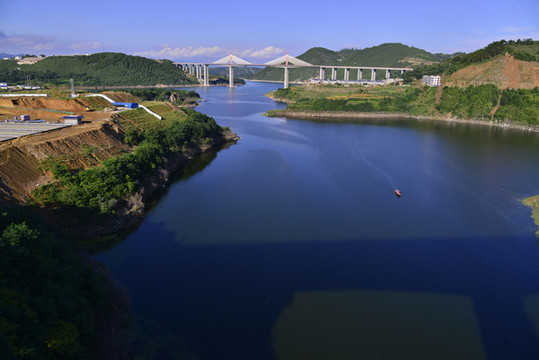 湖北鄖陽(yáng)漢江