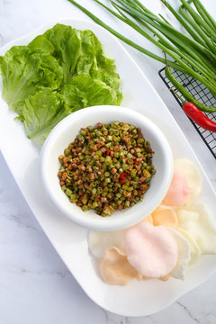 生菜包牛肉