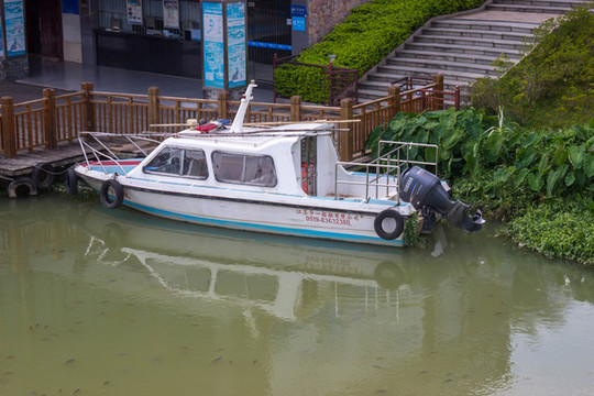 園林巡邏船