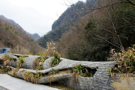 官門山