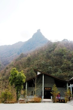 官門山