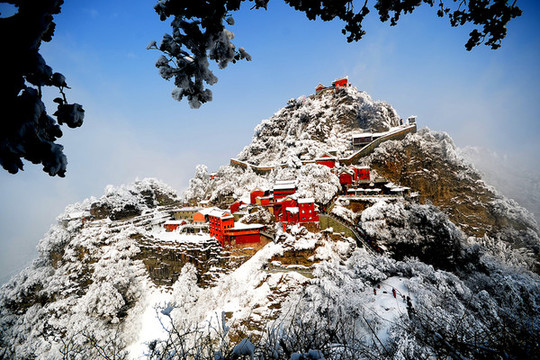 武當(dāng)山雪景