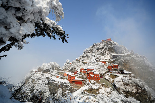 武當(dāng)山雪景