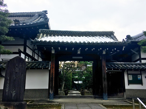 寺廟門