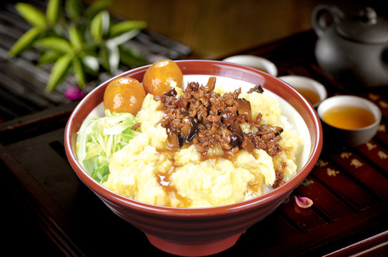 肉燥土豆泥飯