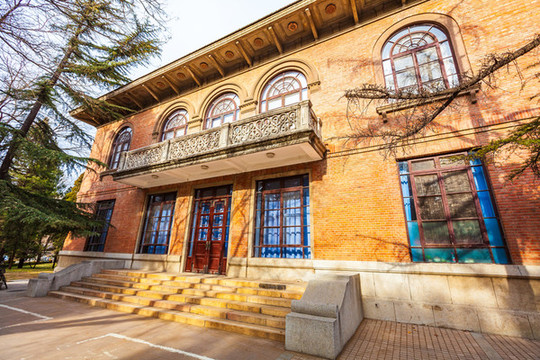 清華大學(xué)第二教室樓