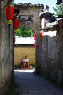藝考生畫(huà)畫(huà)